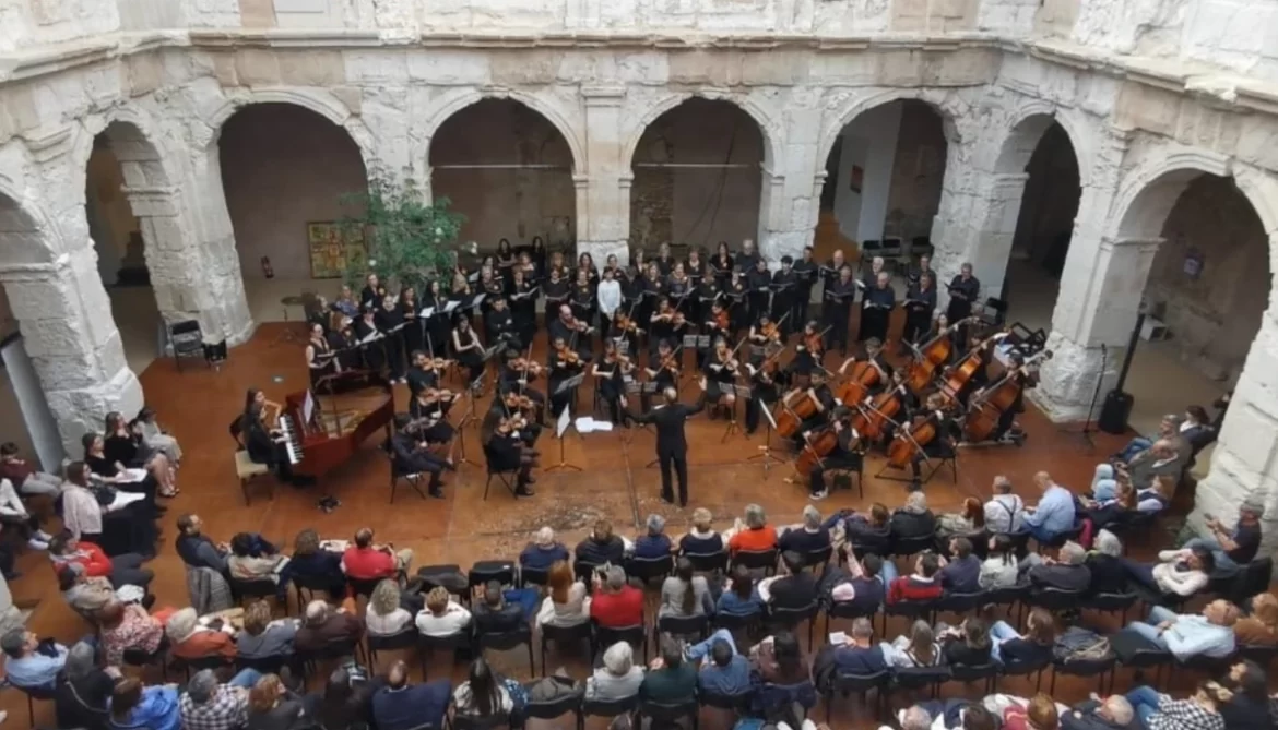 El Palacio Ducal se llenó el sábado para un concierto que supo a «GLORIA»