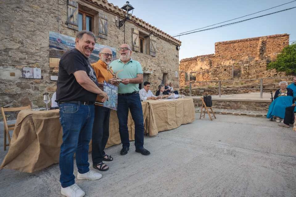 LA FUNDACIÓN MEDINACELI DEARTE RECIBE EN SARNAGO EL PREMIO ‘ESTEVA’ POR 16 AÑOS DE LUCHA CONTRA LA DESPOBLACIÓN DESDE EL PALACIO DUCAL